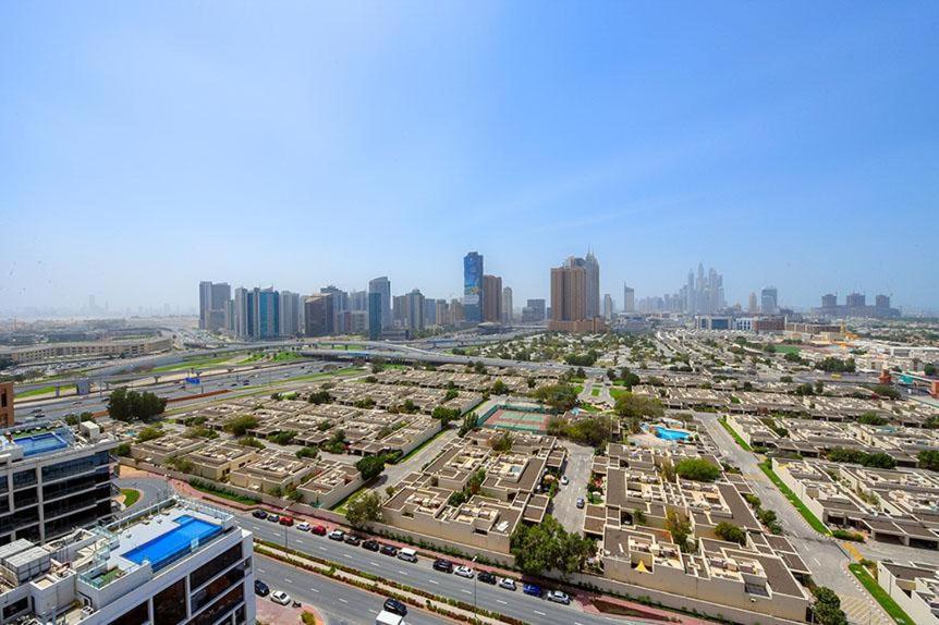 La Vie Gardens Hotel Apartments Dubai Exterior photo