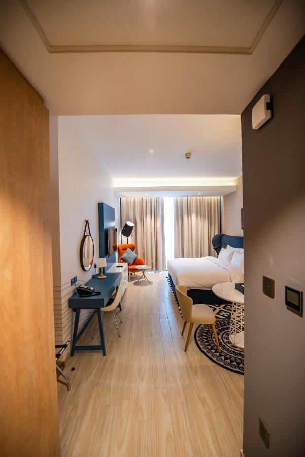 La Vie Gardens Hotel Apartments Dubai Exterior photo